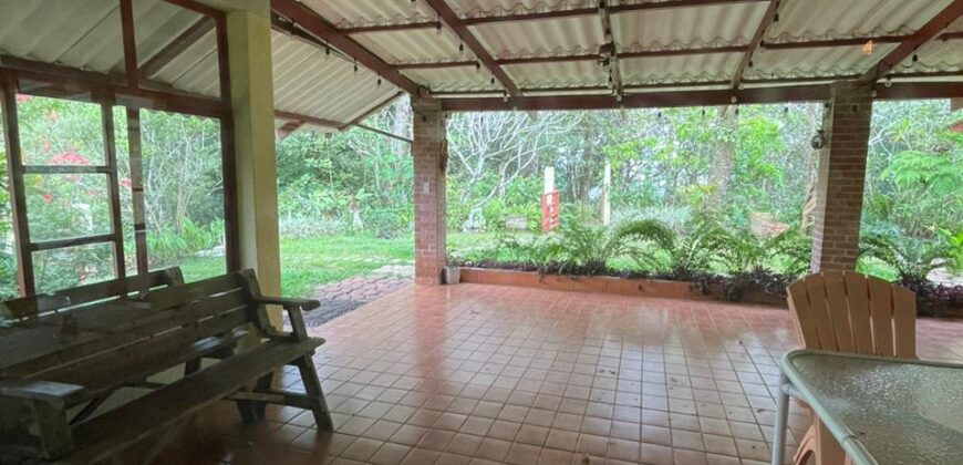 SE VENDE CASA EN ALTOS DE CERRO AZUL